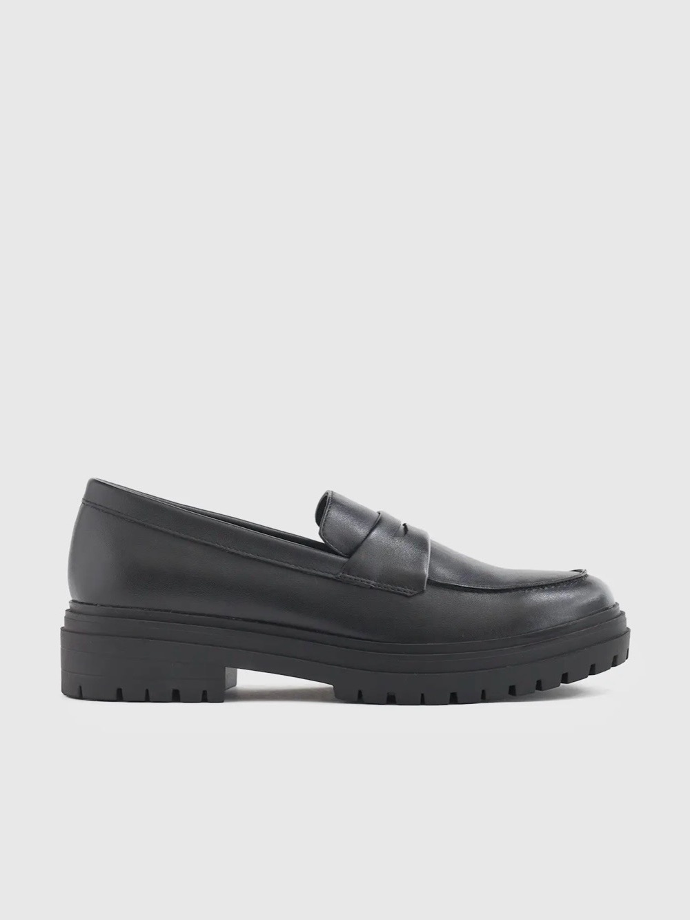 NEW Quince Black Italian Leather Lug Sole Penny Loafers Women’s size 10.5